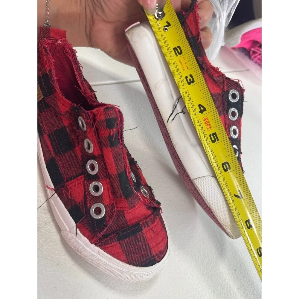 Blowfish Malibu Kids Red Black Plaid Slip On Sneakers Size 12